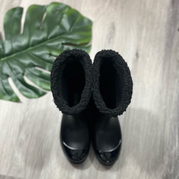 Michael Kors Montaigne Faux Shearling-Line PVC Rain Boot ✨brand new✨ No box - Picture 6 of 11